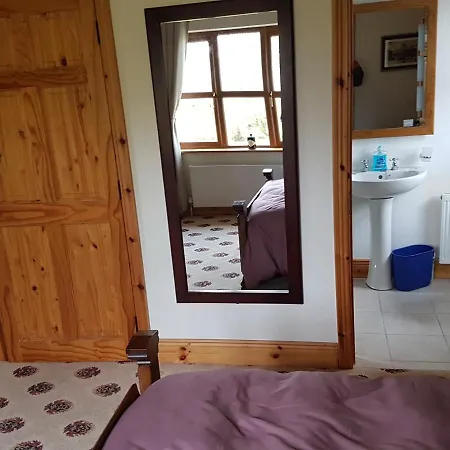 Bed & Breakfast The Farmhouse Accomodation Claremorris